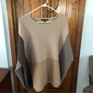 Batwing sweater NWOT